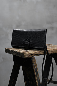 Load image into Gallery viewer, ISAMU KATAYAMA BACKLASH SMART PHONE CASE/PURSE / ITALY DOUBLE SHOULDER (BLACK)