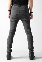 画像をギャラリービューアに読み込む, thomkrom OVER LOCKED SKINNY TROUSERS / FADE STRETCH DENIM (DARK GREY)