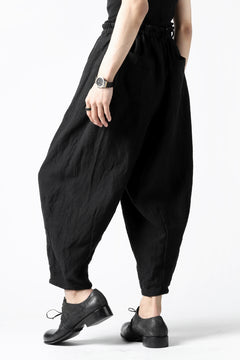 画像をギャラリービューアに読み込む, YUTA MATSUOKA easy darts pants / sofa linen (black)