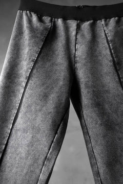 画像をギャラリービューアに読み込む, thomkrom OVERLOCKED LEGGINGS / OILED SPRAY DYE (GREY)