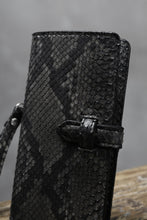 画像をギャラリービューアに読み込む, ISAMU KATAYAMA BACKLASH SMART PHONE CASE/PURSE (SUMI DYED PYTHON)