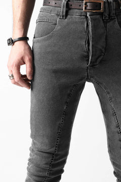 画像をギャラリービューアに読み込む, thomkrom OVER LOCKED SKINNY TROUSERS / FADE STRETCH DENIM (DARK GREY)