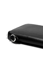 Load image into Gallery viewer, ISAMU KATAYAMA BACKLASH exclusive ROUND FASTNER WALLET / ITALIAN DOUBLE SHOULDER (WRINKLE PROCESS)