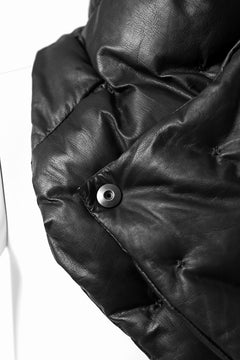 Load image into Gallery viewer, ISAMU KATAYAMA BACKLASH DOWN MUFFLER / KANGAROO + POLISH WHITE GOOSE (BLACK)