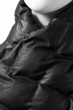 Load image into Gallery viewer, ISAMU KATAYAMA BACKLASH DOWN MUFFLER / KANGAROO + POLISH WHITE GOOSE (BLACK)