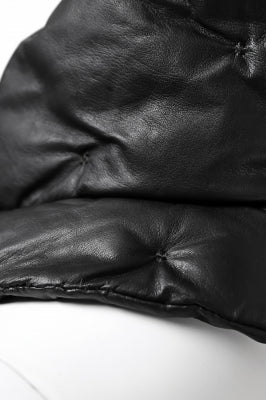 Load image into Gallery viewer, ISAMU KATAYAMA BACKLASH DOWN MUFFLER / KANGAROO + POLISH WHITE GOOSE (BLACK)