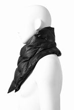 Load image into Gallery viewer, ISAMU KATAYAMA BACKLASH DOWN MUFFLER / KANGAROO + POLISH WHITE GOOSE (BLACK)