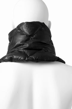 Load image into Gallery viewer, ISAMU KATAYAMA BACKLASH DOWN MUFFLER / KANGAROO + POLISH WHITE GOOSE (BLACK)