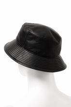 画像をギャラリービューアに読み込む, ISAMU KATAYAMA BACKLASH BUCKET HAT / MONOCHROME LUXURY STEER (BLACK)