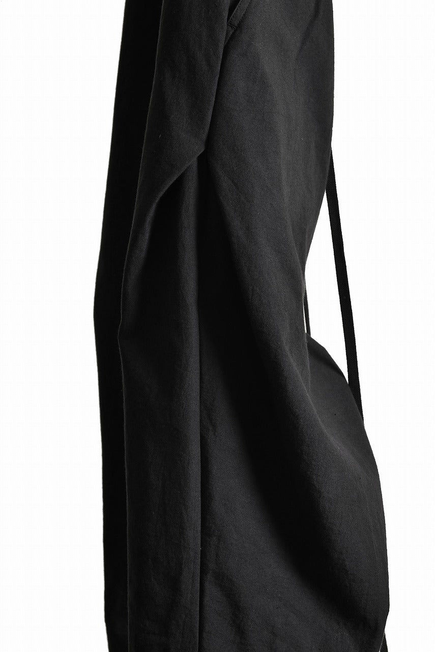 画像をギャラリービューアに読み込む, N/07 "MAUSK Detail"  Three Dimensional Wide Tuck & Dart Cropped Pants with Draw Code (BLACK)