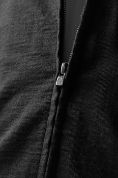 Load image into Gallery viewer, blackcrow set-in hoodie zip parka / cotton&ramie jersey (black)