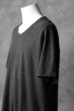 Load image into Gallery viewer, KLASICA DOLMAN SLEEVE TEE / GARMENT CARBON DYED (CARBON)