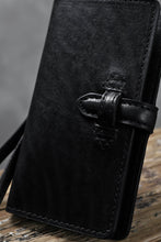 Load image into Gallery viewer, ISAMU KATAYAMA BACKLASH SMART PHONE CASE/PURSE / ITALY DOUBLE SHOULDER (BLACK)