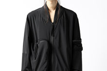 画像をギャラリービューアに読み込む, thomkrom RADICAL ZIP-POC TECH BOMBER JACKET (BLACK)