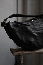 Load image into Gallery viewer, ISAMU KATAYAMA BACKLASH SHOULDER BAG / DOUBLE-SHOULDER OBJECT DYED (BLACK)
