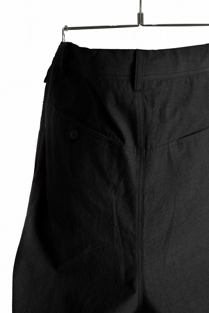 画像をギャラリービューアに読み込む, N/07 "MAUSK Detail"  Three Dimensional Wide Tuck & Dart Cropped Pants with Draw Code (BLACK)