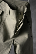 Load image into Gallery viewer, blackcrow worker pocket trousers / cotton woven (BEIGE)