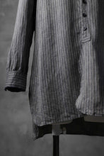 Load image into Gallery viewer, KLASICA STRIPED HERRINGBONE LINEN SHIRT / GARMENT WASHED (NAVY)