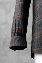 Load image into Gallery viewer, COLINA GARDENER CHECK SHIRT / SOFT FLANNEL (GREY x BROWN)