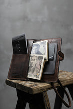 Load image into Gallery viewer, ISAMU KATAYAMA BACKLASH SMART PHONE CASE/PURSE / ITALY DOUBLE SHOULDER (DARK BROWN)