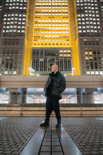画像をギャラリービューアに読み込む, mastermind WORLD x Rocky Mountain Featherbed STAND DOWN JACKET (BLACK)