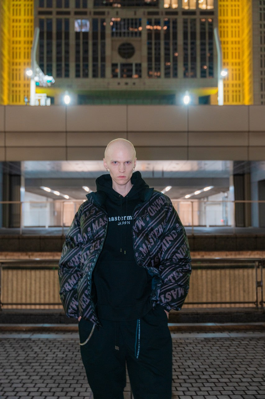 画像をギャラリービューアに読み込む, mastermind WORLD x Rocky Mountain Featherbed STAND DOWN JACKET (BLACK)