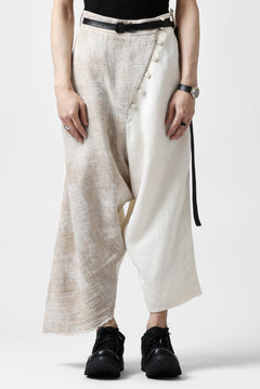 画像をギャラリービューアに読み込む, SOSNOVSKA ASYMMETRIC OVERWIDE PANTS (IVORY x BEIGE)