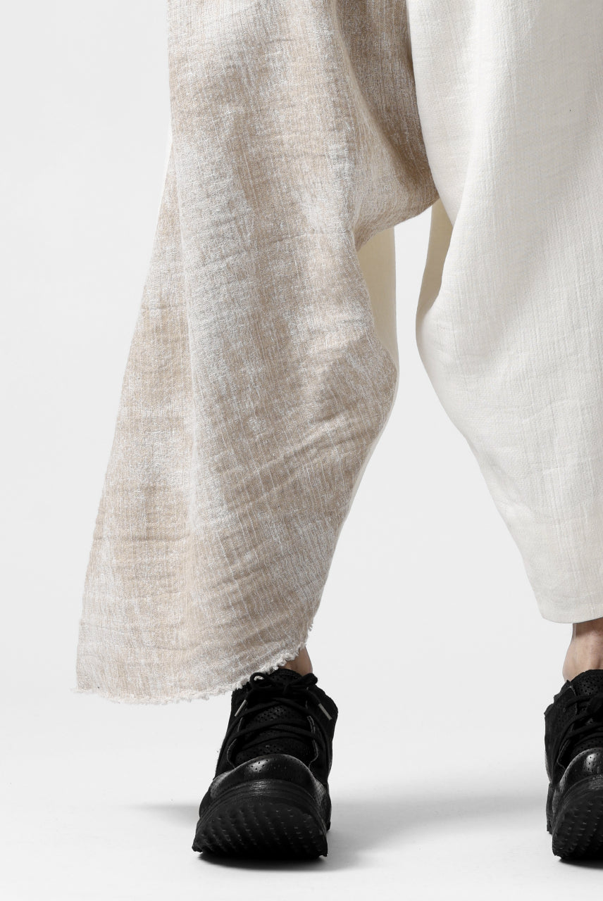 Load image into Gallery viewer, SOSNOVSKA ASYMMETRIC OVERWIDE PANTS (IVORY x BEIGE)