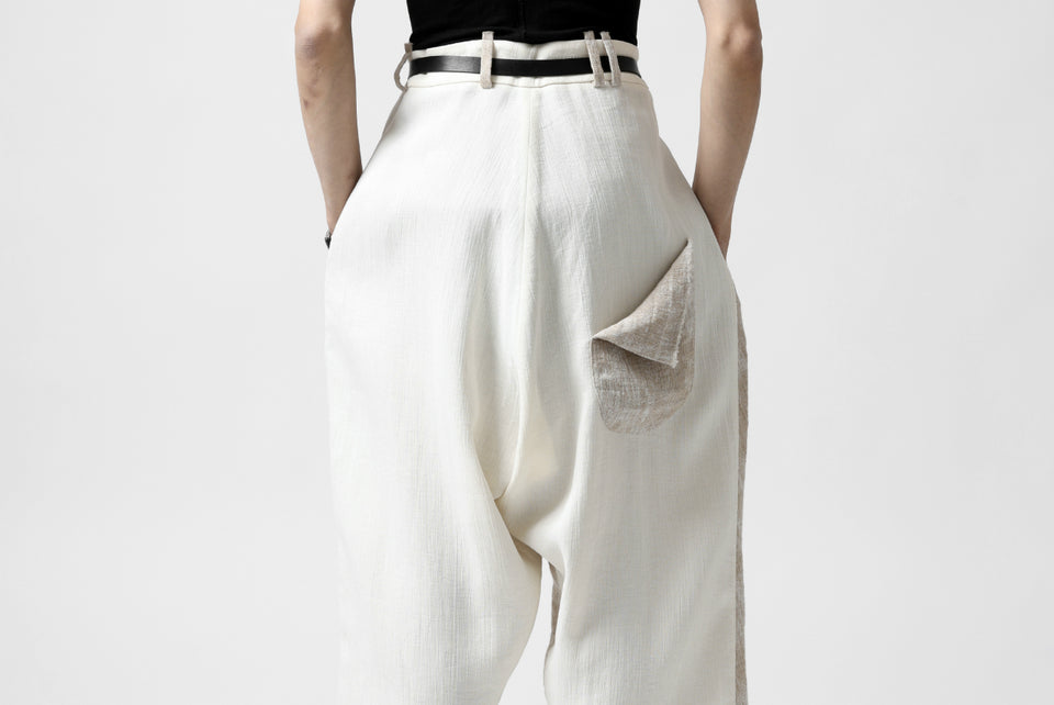 Load image into Gallery viewer, SOSNOVSKA ASYMMETRIC OVERWIDE PANTS (IVORY x BEIGE)