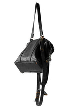 画像をギャラリービューアに読み込む, ierib exclusive 2way Doctors Bag with Strap Belt / FVT Oiled Horse (BLACK)