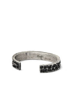 画像をギャラリービューアに読み込む, Holzpuppe Barnacles Eroded Basalt Rock Silver Bangle (BB-612)