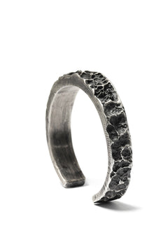 画像をギャラリービューアに読み込む, Holzpuppe Barnacles Eroded Basalt Rock Silver Bangle (BB-612)