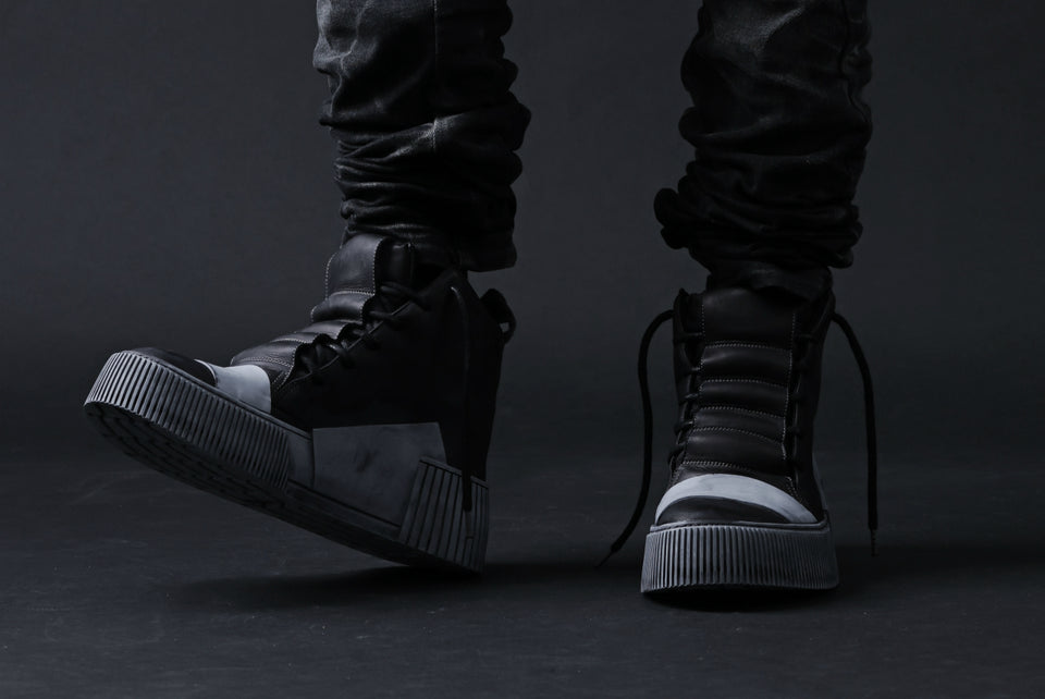 画像をギャラリービューアに読み込む, BORIS BIDJAN SABERI COW LEATHER MID CUT SNEAKER / OBJECT DYED &amp; HAND TREATED &quot;BAMBA1.1&quot; (BLACK)