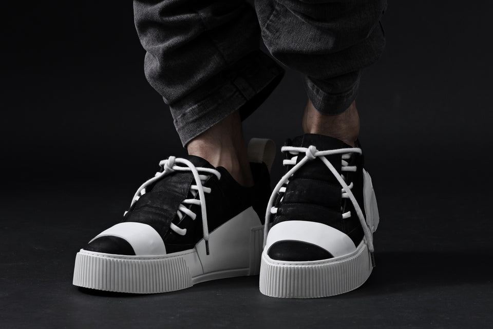 Load image into Gallery viewer, BORIS BIDJAN SABERI HORSE LEATHER LOW CUT SNEAKER / WASHED AND HAND TREATED "BAMBA2.1" (BLACK x LIGHT GREY)