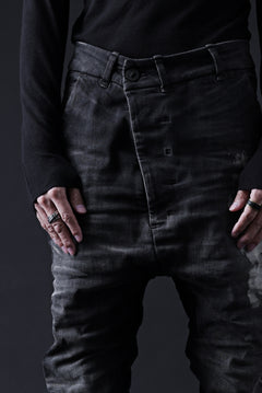 画像をギャラリービューアに読み込む, BORIS BIDJAN SABERI DROP CROTCH SLIM PANTS / STONE WASHED &amp; USED EFFECT &amp; BODY MOLDED &quot;P23-F1603K&quot; (BLACK DENIM)