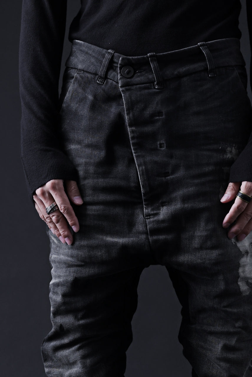 画像をギャラリービューアに読み込む, BORIS BIDJAN SABERI DROP CROTCH SLIM PANTS / STONE WASHED & USED EFFECT & BODY MOLDED "P23-F1603K" (BLACK DENIM)