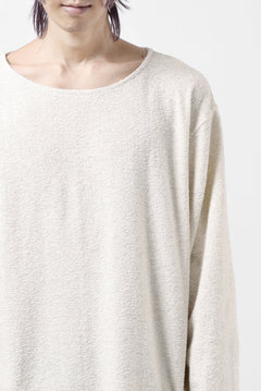 Load image into Gallery viewer, ISAMU KATAYAMA BACKLASH RANDOM PILE FABRIC LONG SLEEVE CUT & SEWN (BEIGE)