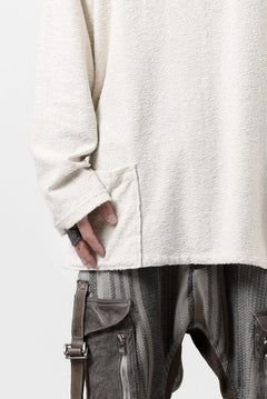 Load image into Gallery viewer, ISAMU KATAYAMA BACKLASH RANDOM PILE FABRIC LONG SLEEVE CUT & SEWN (BEIGE)