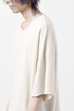Load image into Gallery viewer, ISAMU KATAYAMA BACKLASH RANDOM PILE FABRIC SHORT SLEEVE CUT & SEWN (BEIGE)