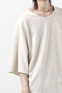 Load image into Gallery viewer, ISAMU KATAYAMA BACKLASH RANDOM PILE FABRIC SHORT SLEEVE CUT & SEWN (BEIGE)