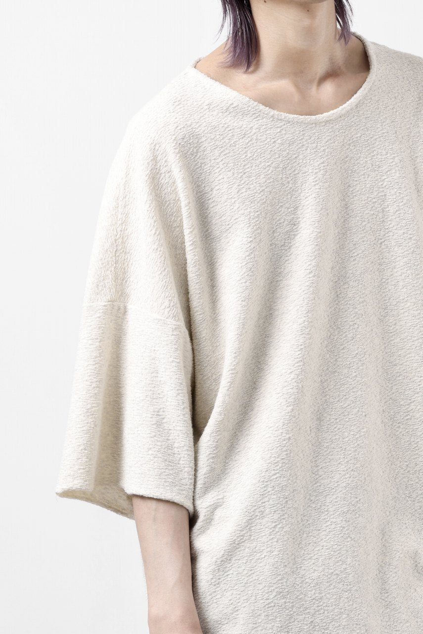 Load image into Gallery viewer, ISAMU KATAYAMA BACKLASH RANDOM PILE FABRIC SHORT SLEEVE CUT & SEWN (BEIGE)