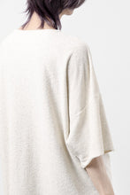 Load image into Gallery viewer, ISAMU KATAYAMA BACKLASH RANDOM PILE FABRIC SHORT SLEEVE CUT & SEWN (BEIGE)