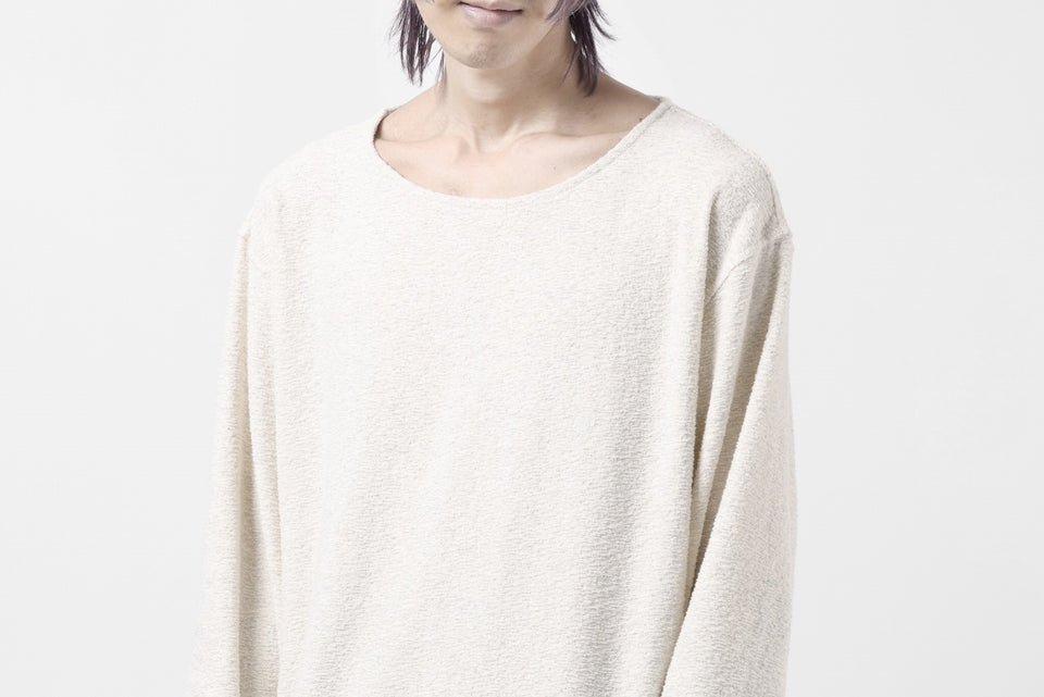 Load image into Gallery viewer, ISAMU KATAYAMA BACKLASH RANDOM PILE FABRIC LONG SLEEVE CUT & SEWN (BEIGE)