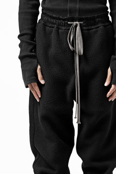 画像をギャラリービューアに読み込む, A.F ARTEFACT "FLUFFY" EMBROIDERED TRACK PANTS / BomberFLEECE (BLACK)