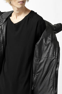Load image into Gallery viewer, ISAMU KATAYAMA BACKLASH xx NANGA REVERSIBLE AURORA DOWN JACKET / KANGAROO + NYLON x POLISH WHITE GOOSE (BLACK x GREY)