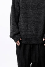 Load image into Gallery viewer, CAPERTICA HEAVY KNIT SWEATER TOP / BABY ALPACA (MIX BLACK)