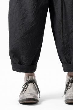 画像をギャラリービューアに読み込む, KLASICA GOSSE TWO TUCKED TROUSERS / SUMMER CHAMBRAY WOOL-LINEN (SHADOW)