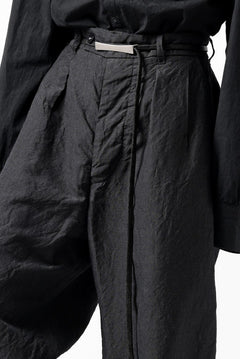 画像をギャラリービューアに読み込む, KLASICA GOSSE TWO TUCKED TROUSERS / SUMMER CHAMBRAY WOOL-LINEN (SHADOW)