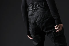 画像をギャラリービューアに読み込む, masnada SLIM JEANS / REPURPOSED STRETCH (BLACK HAND SMEARED RESIN)