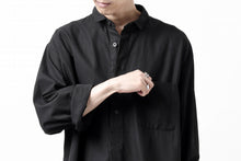 画像をギャラリービューアに読み込む, KLASICA SH-040 OVERSIZED SHORT PULLOVER SHIRT / DRY BACK TWILL (BLACK)